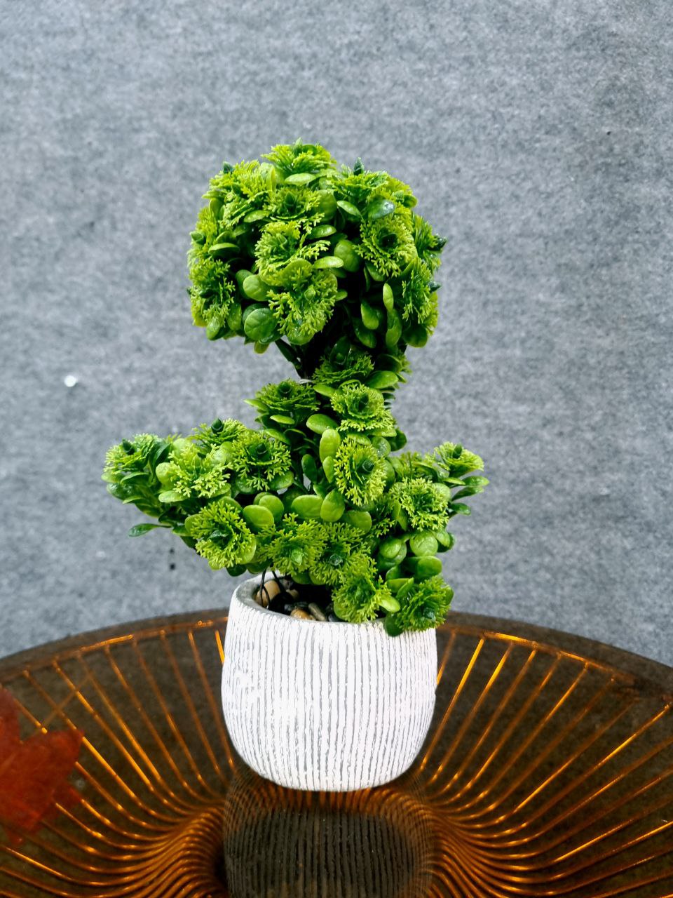 Twisted Topiary-Style Artificial Plant Stem – Natural Green Texture
